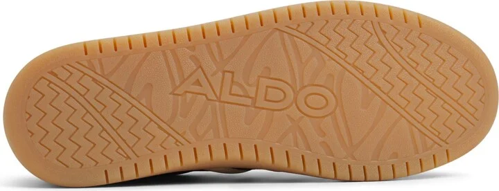 Chic Sneaker - Image 5