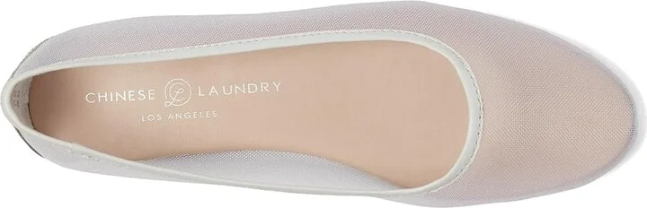 Chinese Laundry Aurelle Women's Flat Shoes White : 8.5 M, Mesh - Image 2