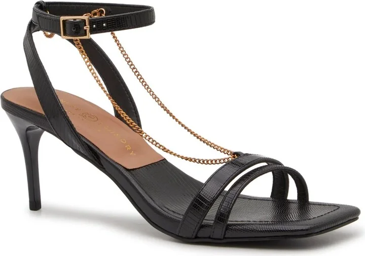 Chinese Laundry Robbins Sandal