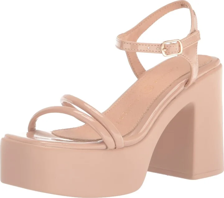 Chinese Laundry Women's Avianna Wedge Sandal
