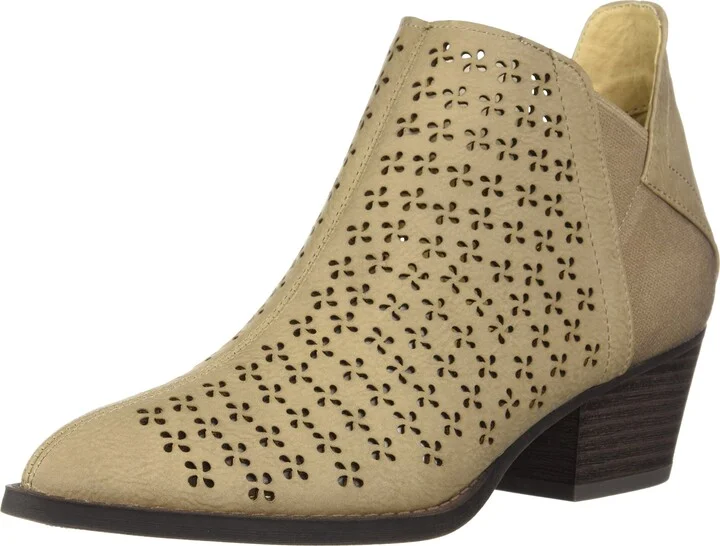 Chinese Laundry Women's Cambria Ankle Boot