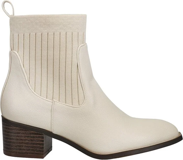 Chinese Laundry Women's CORE Ankle Boot