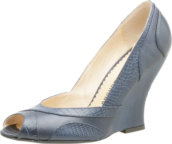 Chinese Laundry womens Foxy pumps shoes