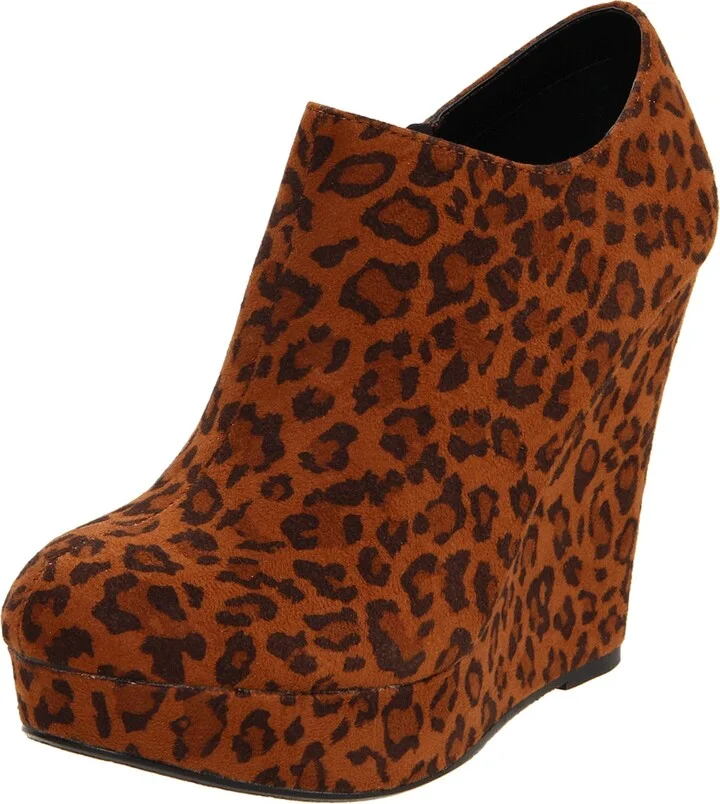 Chinese Laundry Women's Hot Desert Bootie