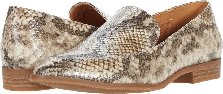 Chinese Laundry Women's Loafer Flat