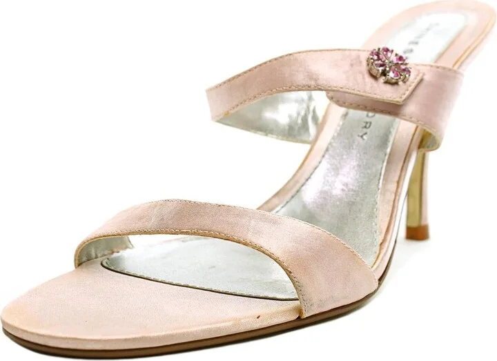 Chinese Laundry Women's Marilyn 2