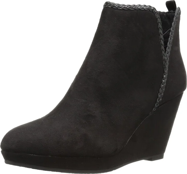 Chinese Laundry Women's Volcano Ankle Bootie