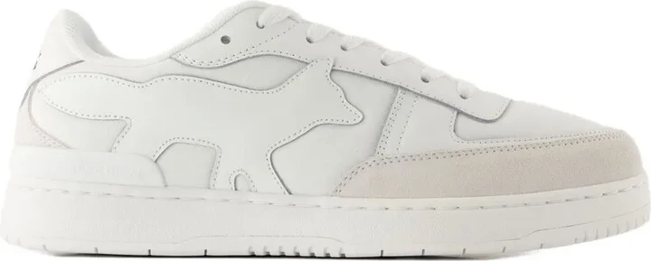 Chiru sneakers