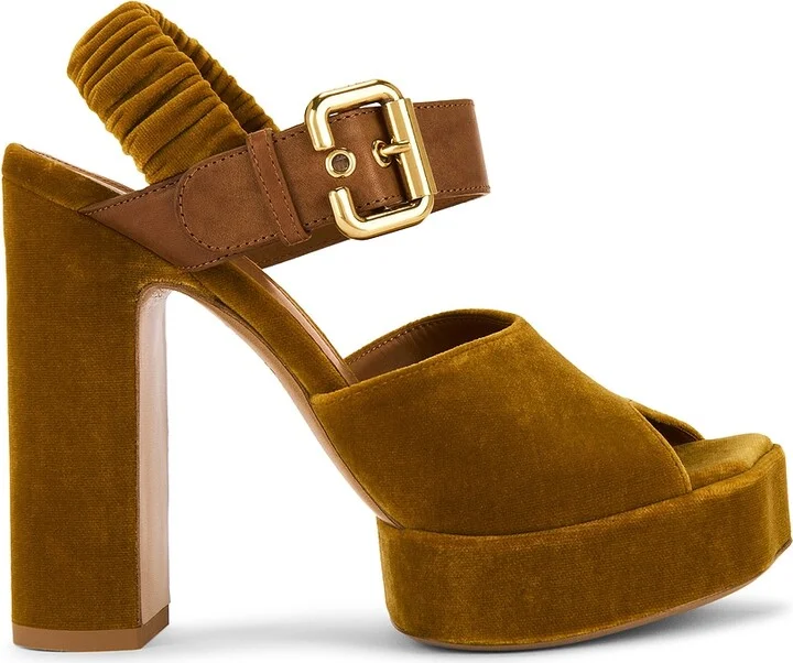 Chloe Aria Sandal in Yellow