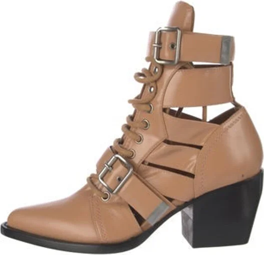 Chloé