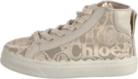Chloé