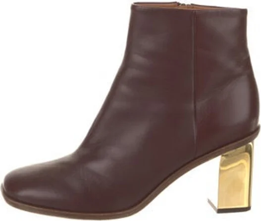 Chloé