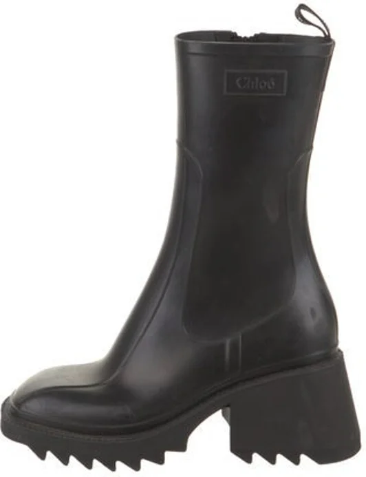 Chloé