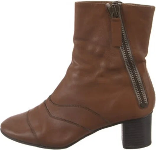 Chloé