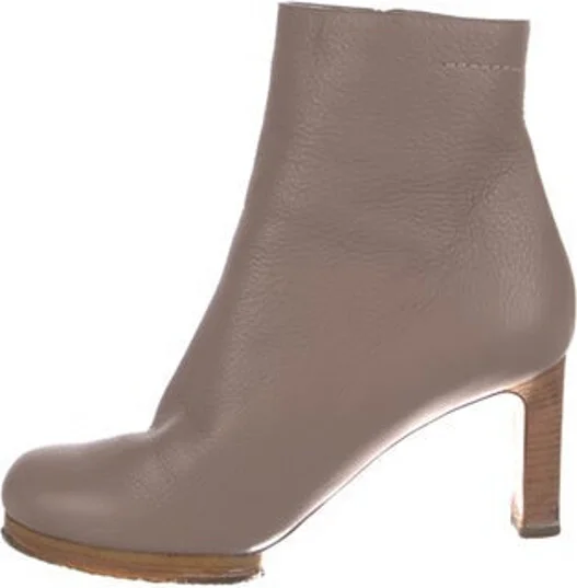 Chloé