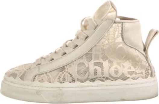 Chloé