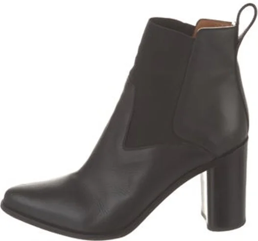 Chloé