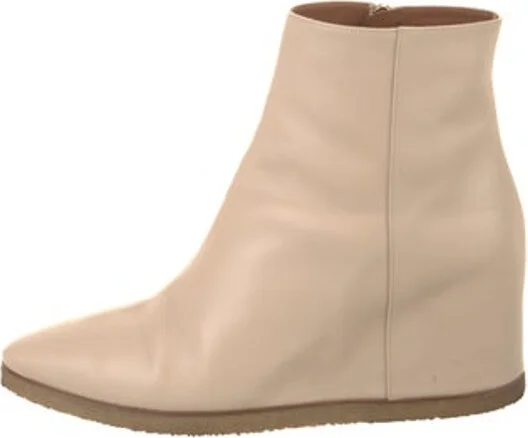 Chloé