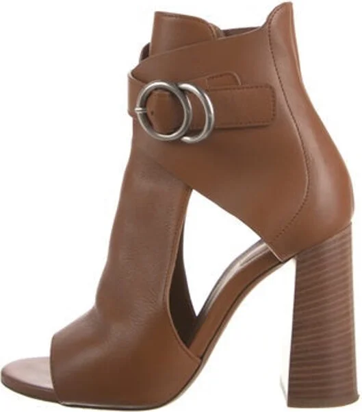 Chloé