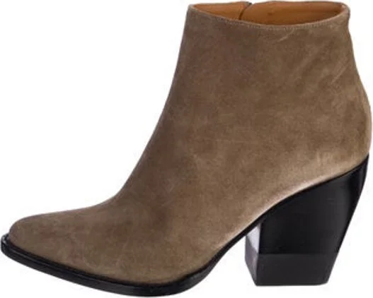 Chloé