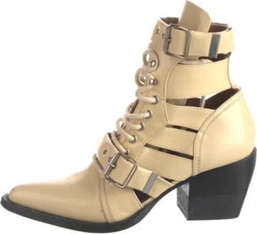 Chloé
