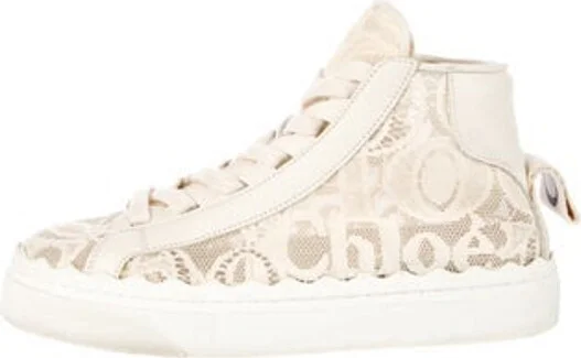 Chloé
