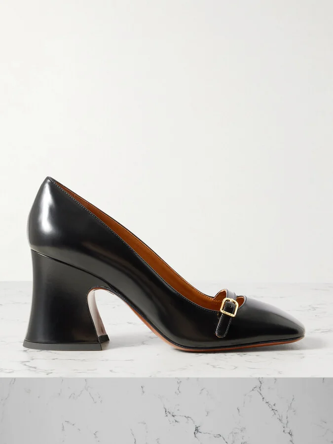 Chloé - Janis Buckled Glossed-leather Pumps - Black