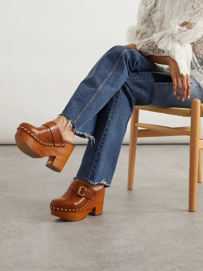 Chloé - Jeanette Studded Platform Clogs - Brown - Image 2