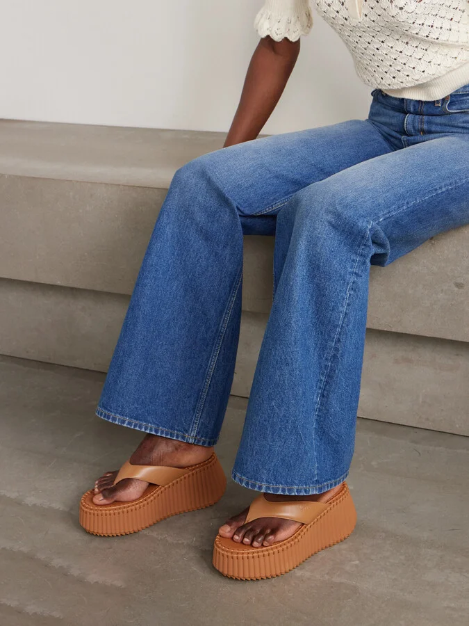 Chloé - Nama Leather Platform Flip Flops - Brown - Image 2
