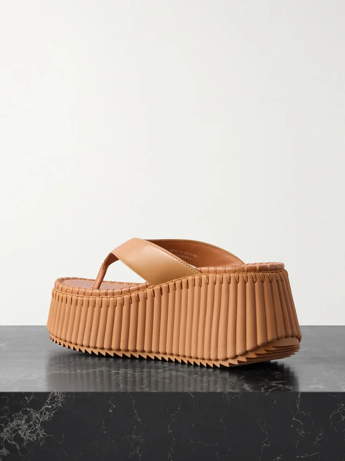 Chloé - Nama Leather Platform Flip Flops - Brown - Image 3