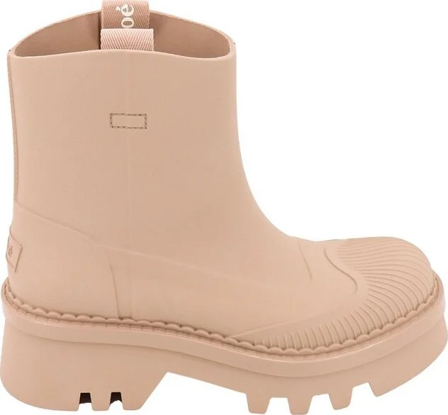 Chloé Round Toe Chelsea Boots