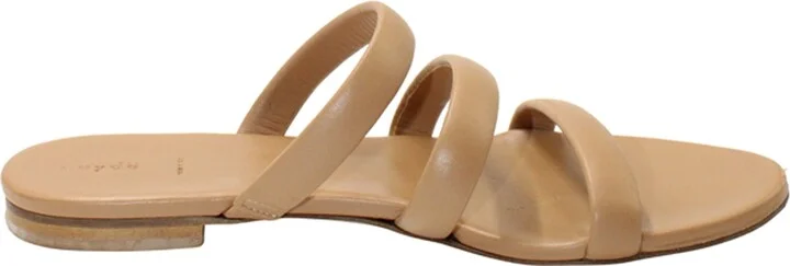 Chrissy Flat Sandals in Brown Leather