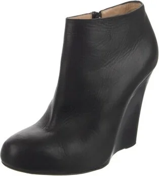 Christian Louboutin - Image 2