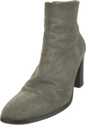 Christian Louboutin - Image 2