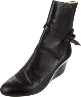 Christian Louboutin - Image 2