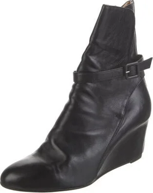 Christian Louboutin - Image 2
