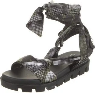 Christian Louboutin - Image 2