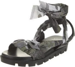 Christian Louboutin - Image 2