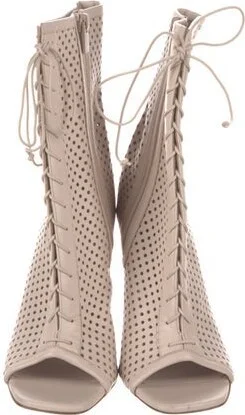 Christian Louboutin - Image 2