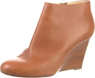 Christian Louboutin - Image 2