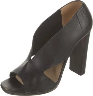Christian Louboutin - Image 2