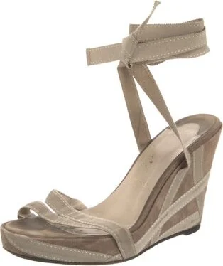 Christian Louboutin - Image 2