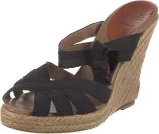 Christian Louboutin - Image 2