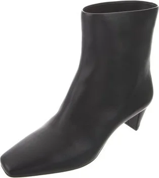 Christian Louboutin - Image 2