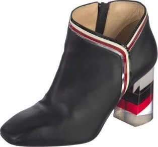 Christian Louboutin - Image 2