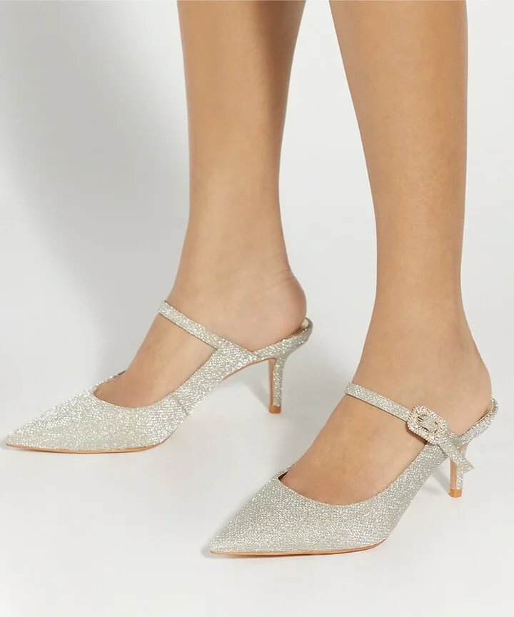 Chronicles Pointed Toe Pump - Image 2