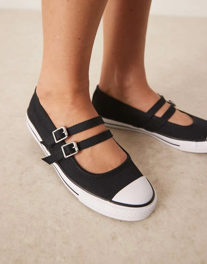 Chuck Taylor All Star Dainty Mary Jane ballet flats in black - Image 4