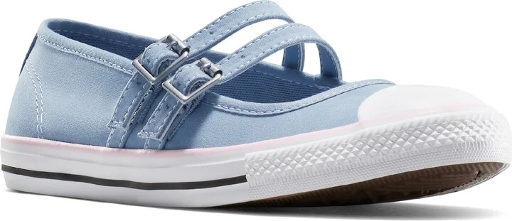 Chuck Taylor All Star Dainty Mary Jane Sneaker