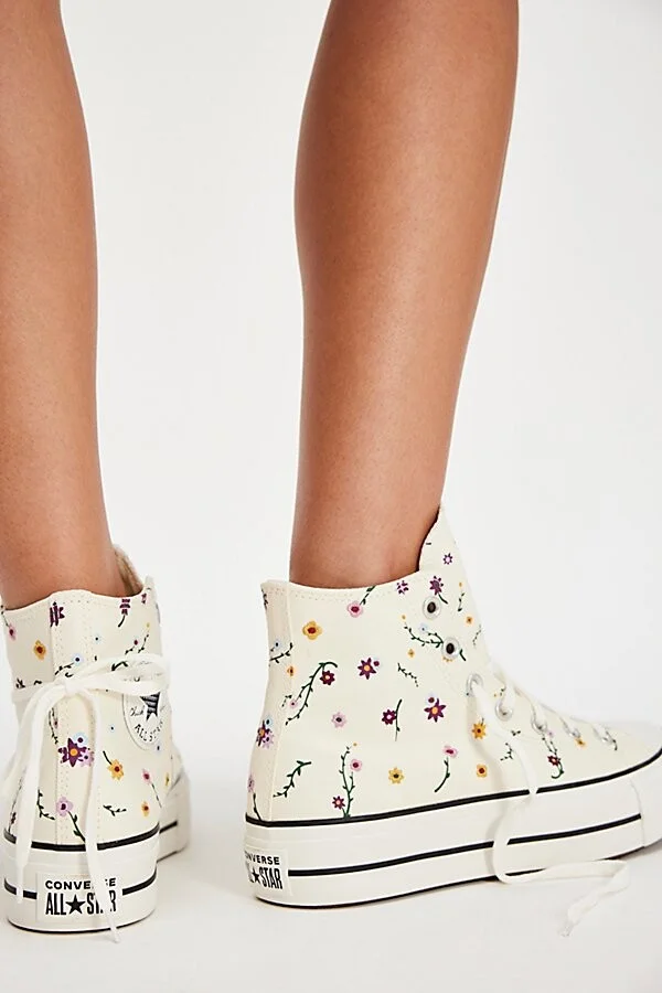 Chuck Taylor All Star Lift Embroidered Blooms Sneakers - Image 3