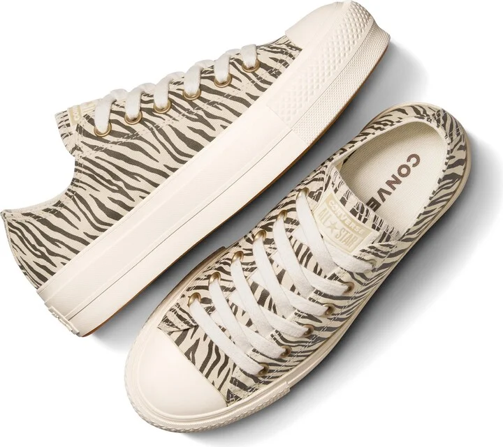 Chuck Taylor® All Star® Lift Oxford Sneaker - Image 4